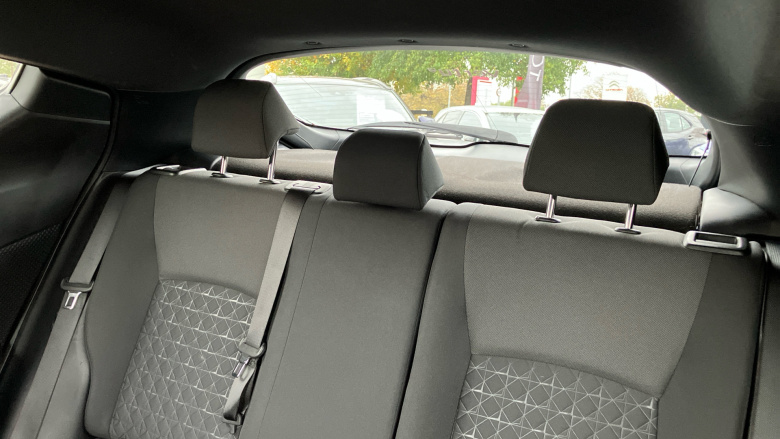 Toyota C-HR 1.8 Hybrid Design 5dr CVT Hybrid Hatchback